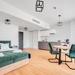 Bierutowska 57b By Homeprime شقة فروتسواف